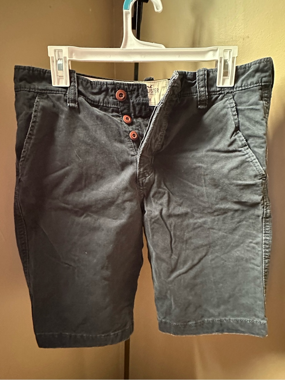 Hollister - Men's Navy Button-Fly Chino Shorts Size 31